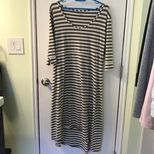 3/4 sleeve striped dress